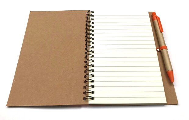 Notitieboekje ECO met oranje pen, binnen in